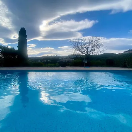Nichee Sur Golf Et Piscine Nyaraló *